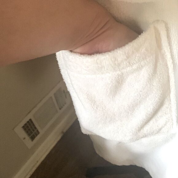 Neiman  Marcus plush short  robe  preloved ❤️size M EUC - Picture 3 of 13